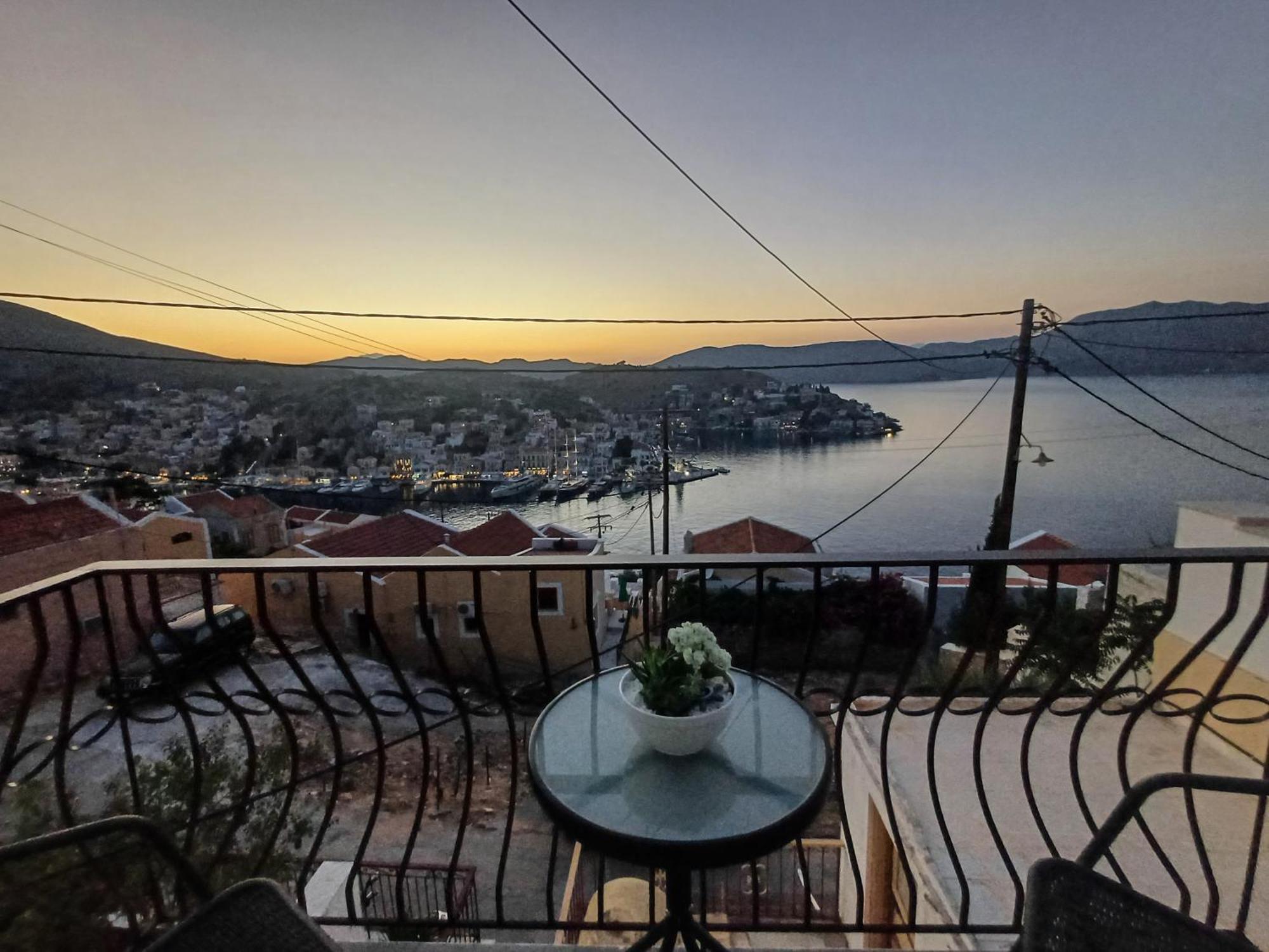 Апартаменты Duchess Harbour View Сими Экстерьер фото