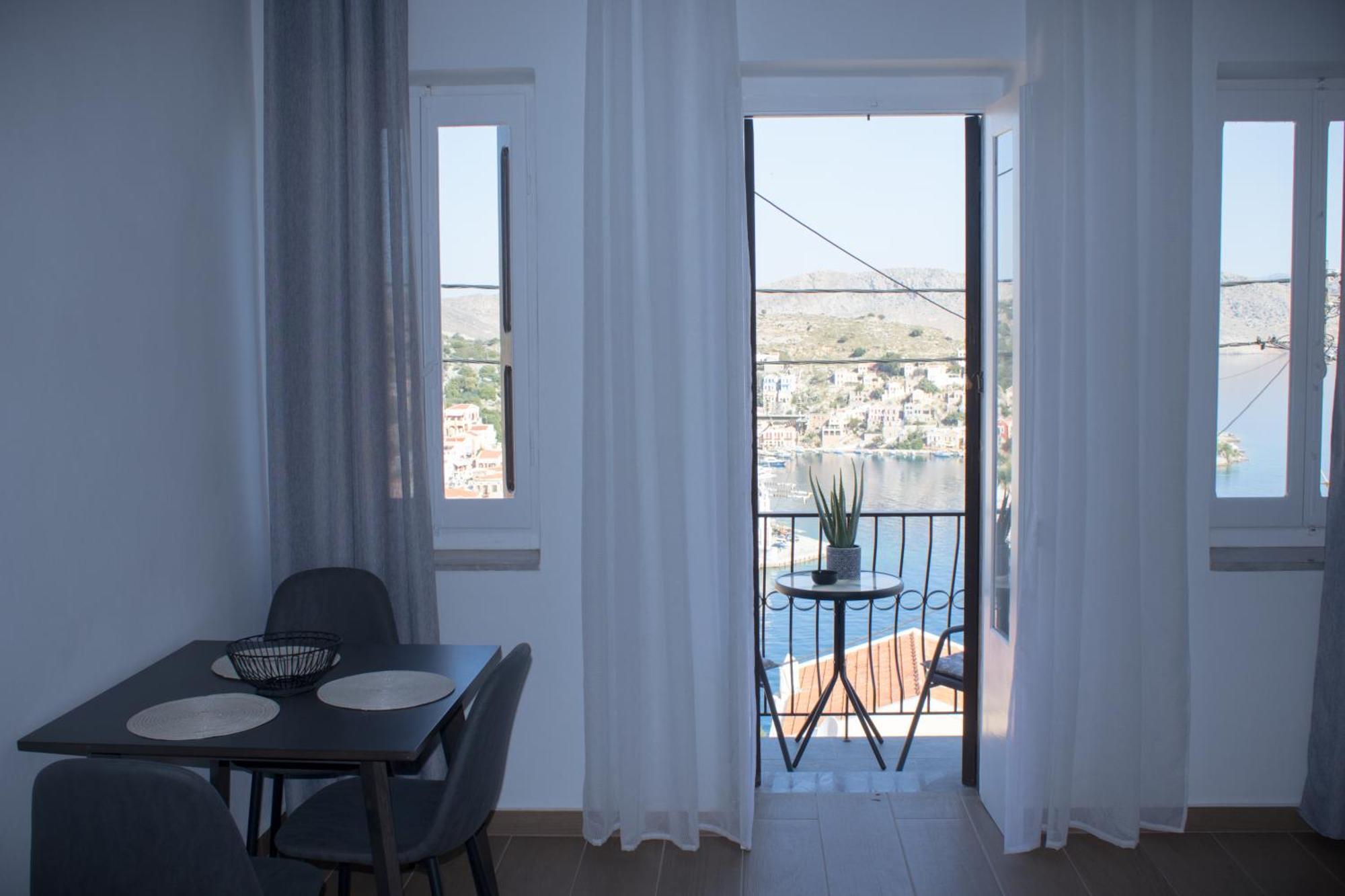 Апартаменты Duchess Harbour View Сими Экстерьер фото